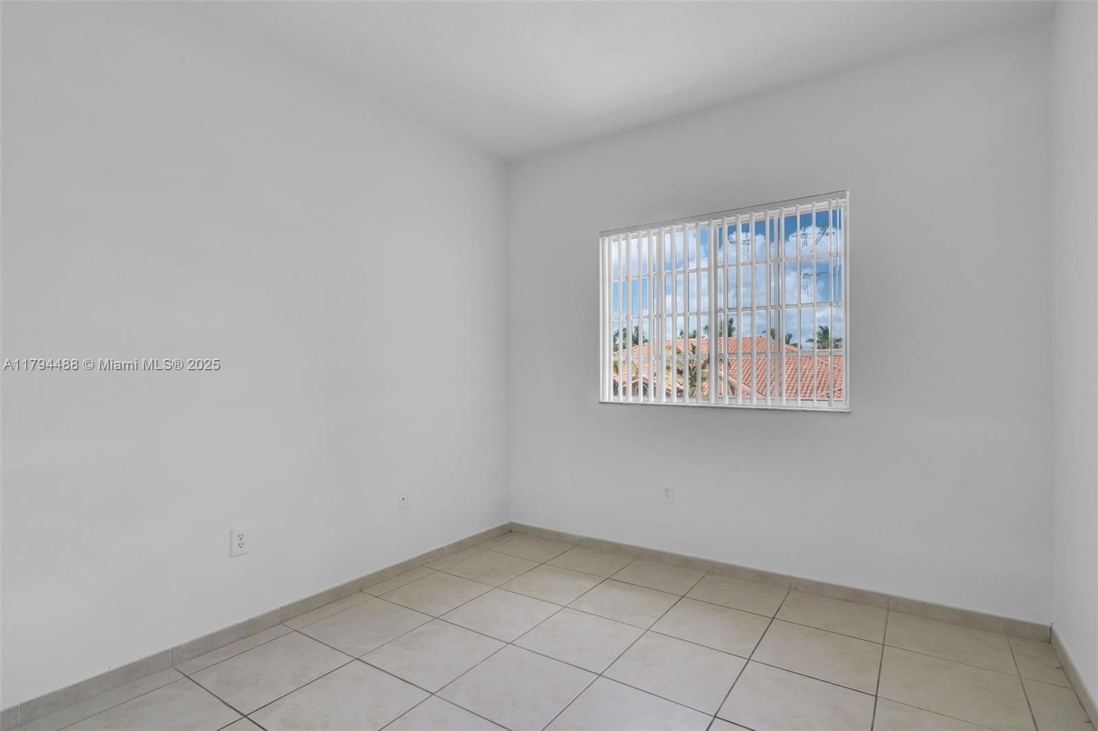 Property photo # 6
