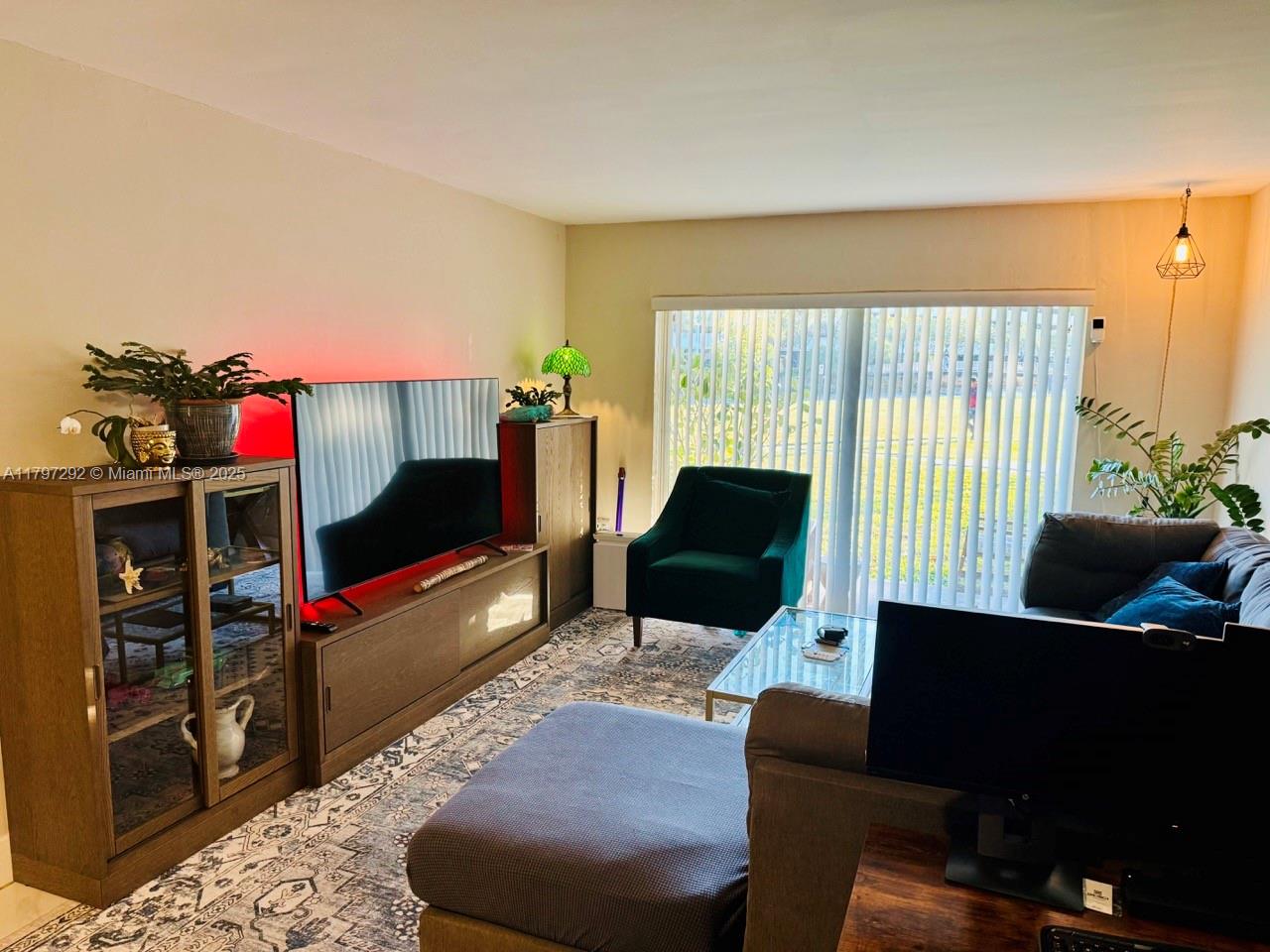 Property photo # 0