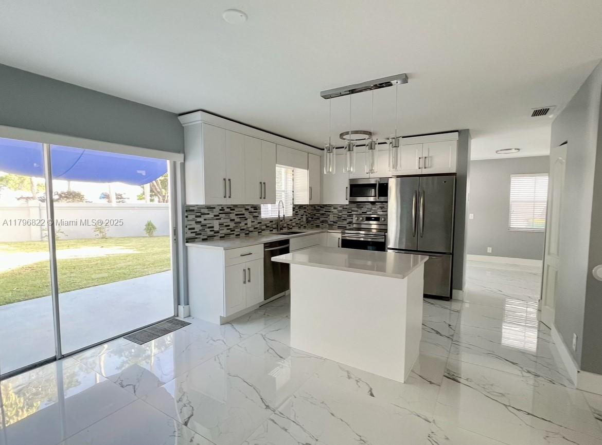 6450 Fern St, Margate, Florida image 6