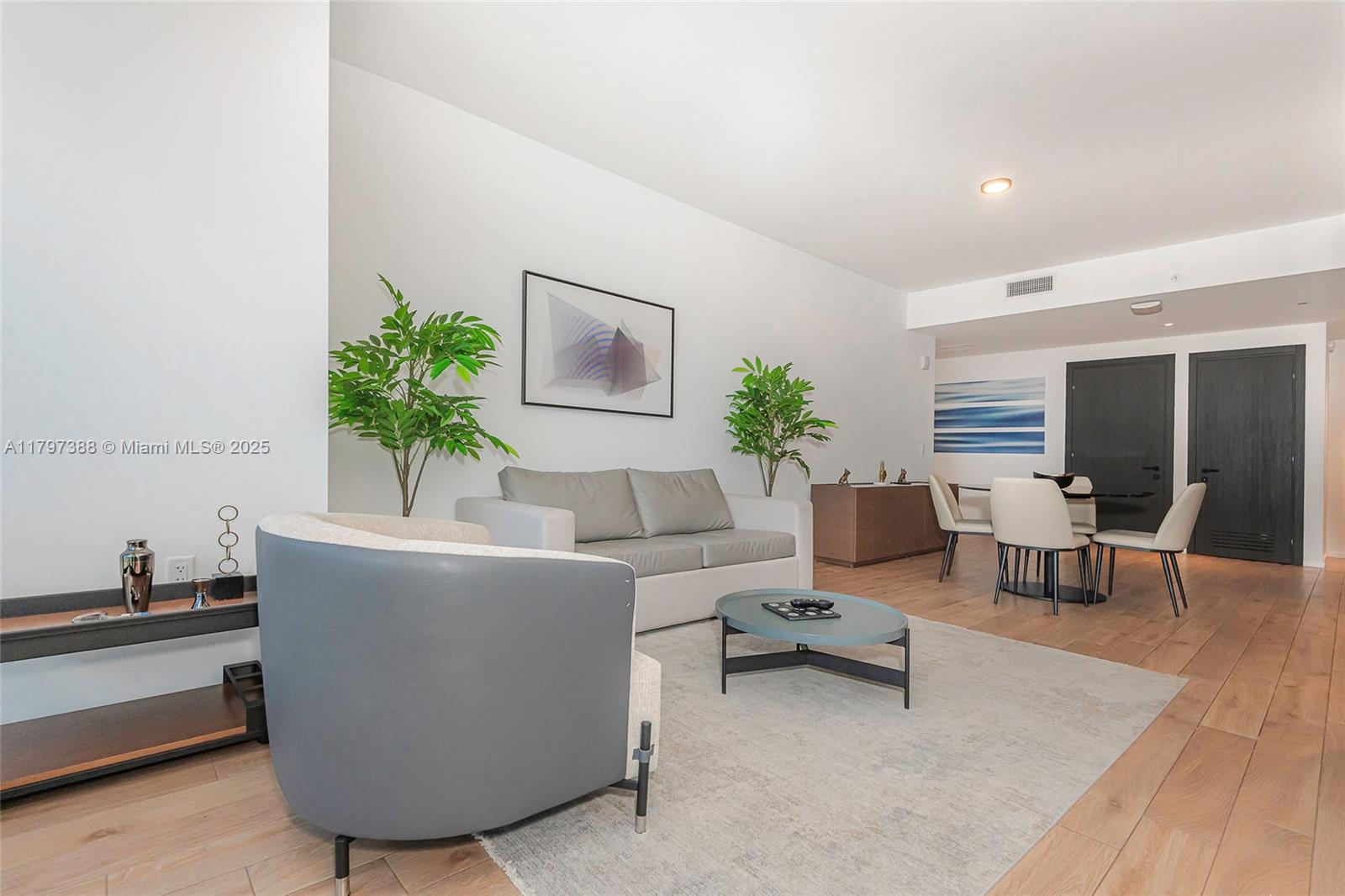 Property photo # 4