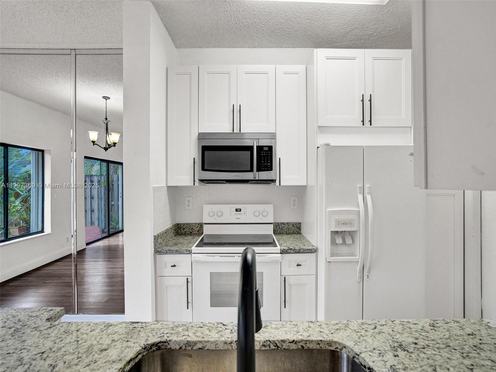 9570 SW 3rd Ct, Pembroke Pines, Florida image 20