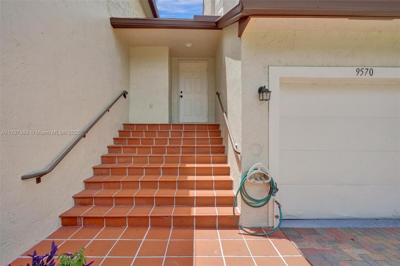 9570 SW 3rd Ct, Pembroke Pines, Florida image 4