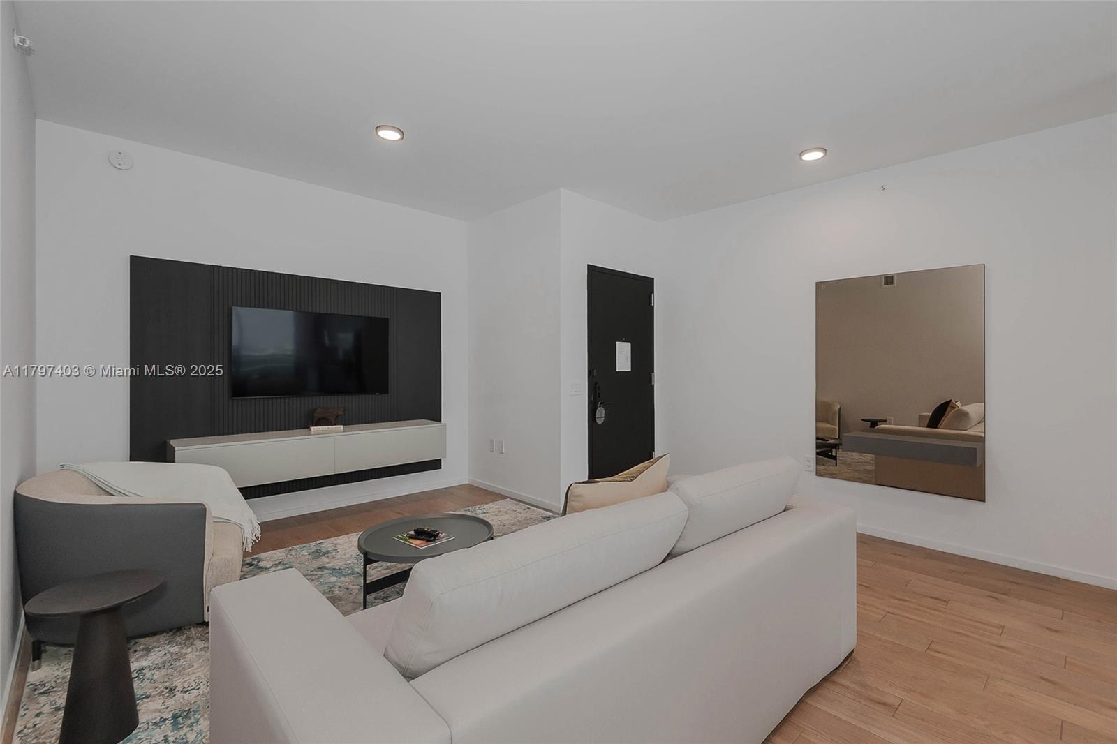 Property photo # 6