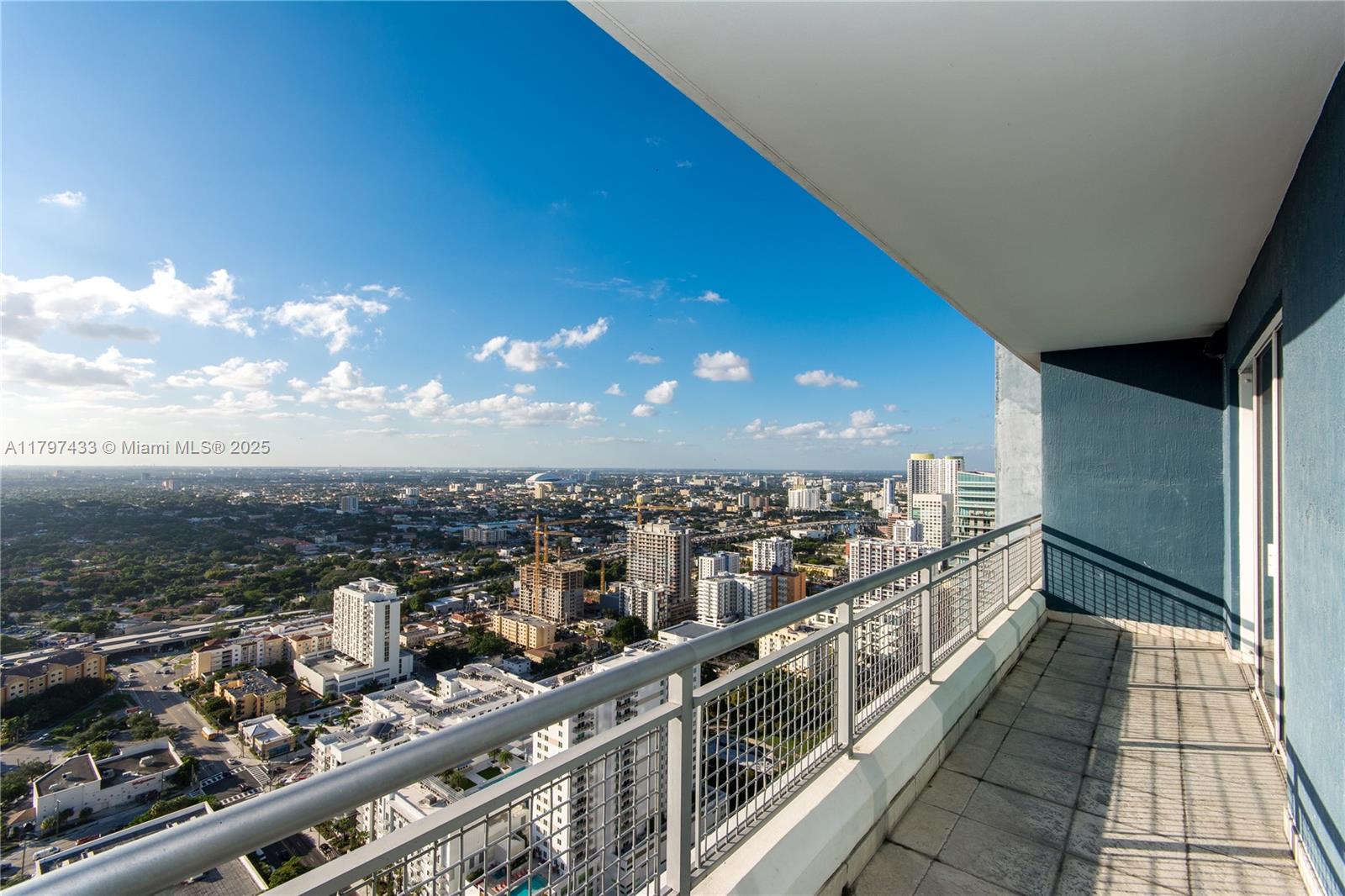 60 SW 13th St #3805, Miami FL 33130