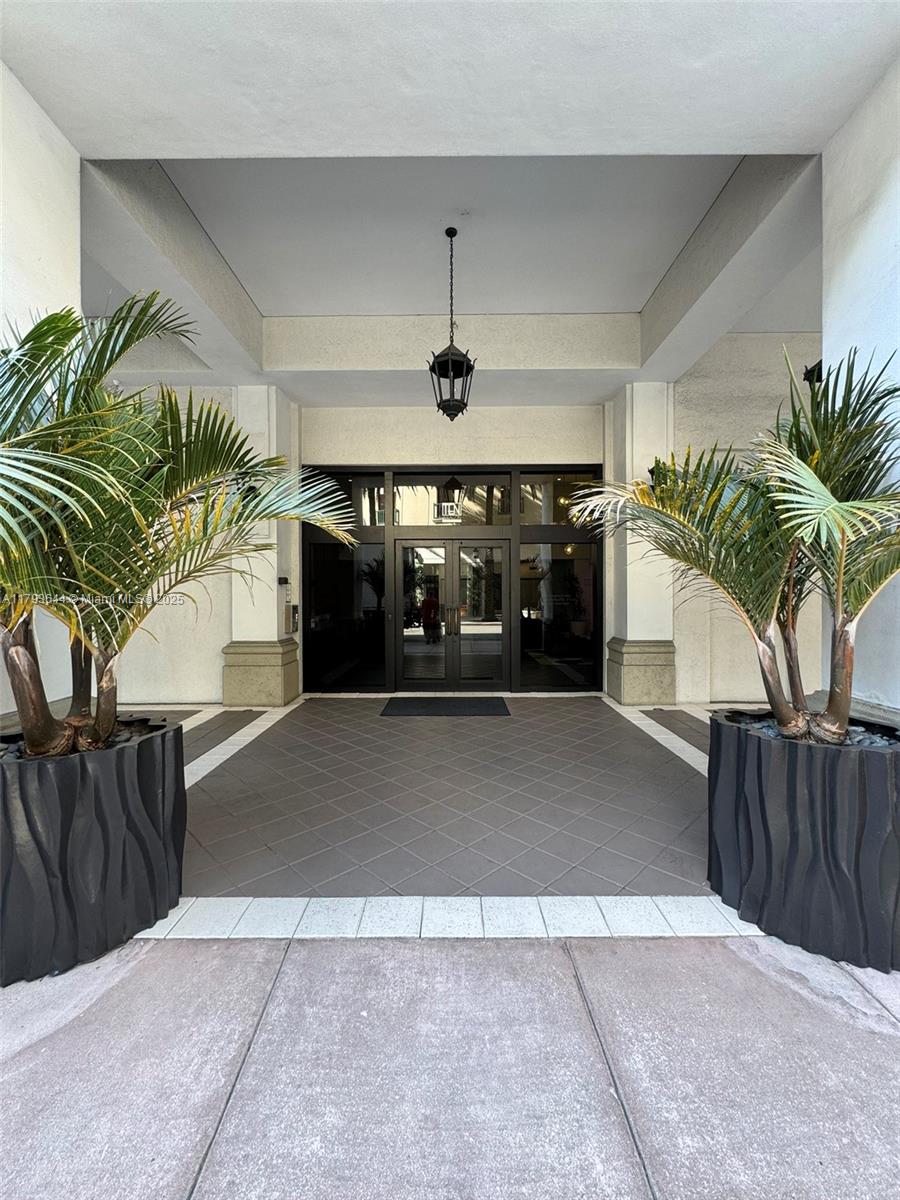 10 Aragon Ave #717, Coral Gables, Florida image 2