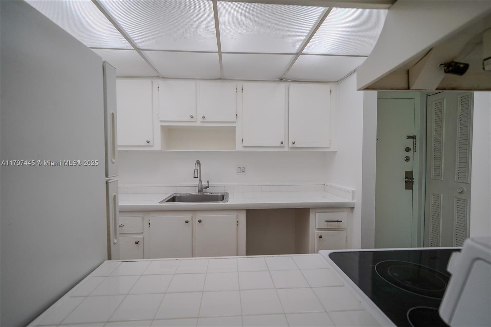 14201 N Kendall Dr 411D
