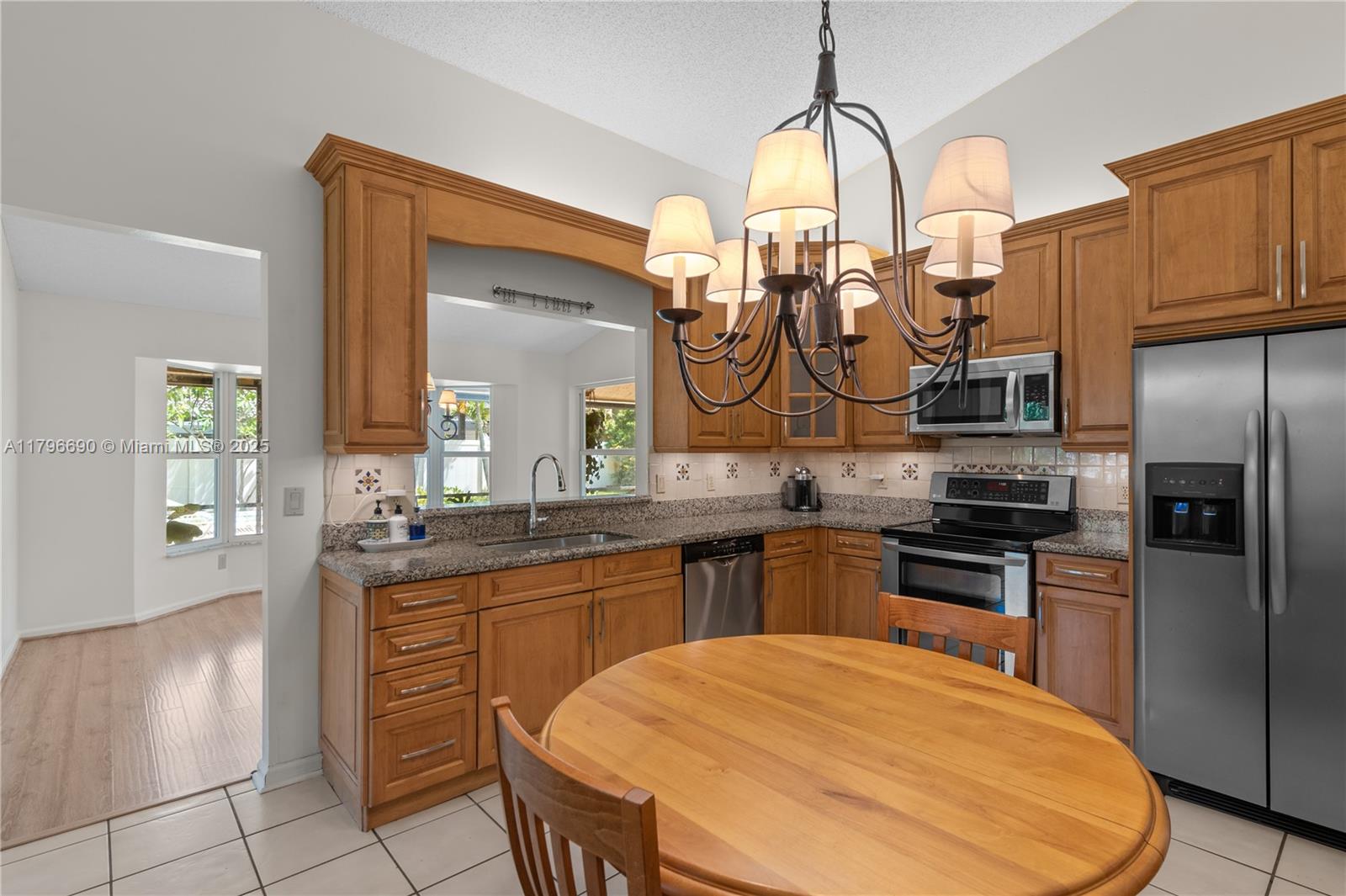 15941 Cobblestone Ct, Davie, Florida image 23