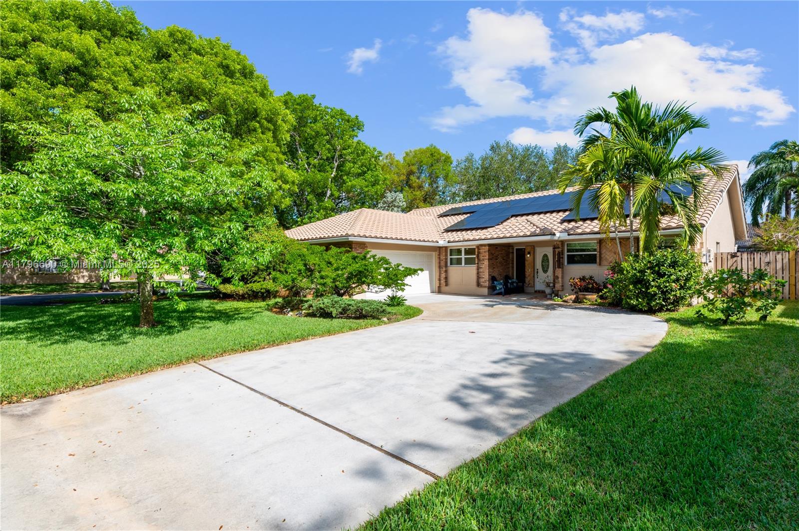 15941 Cobblestone Ct, Davie, Florida image 3
