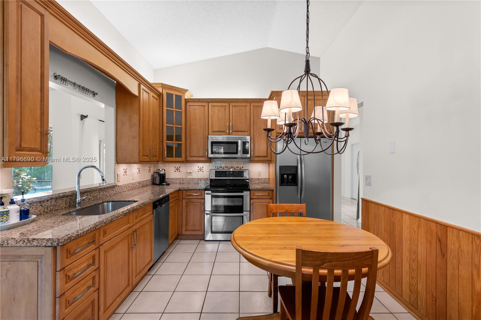 15941 Cobblestone Ct, Davie, Florida image 8