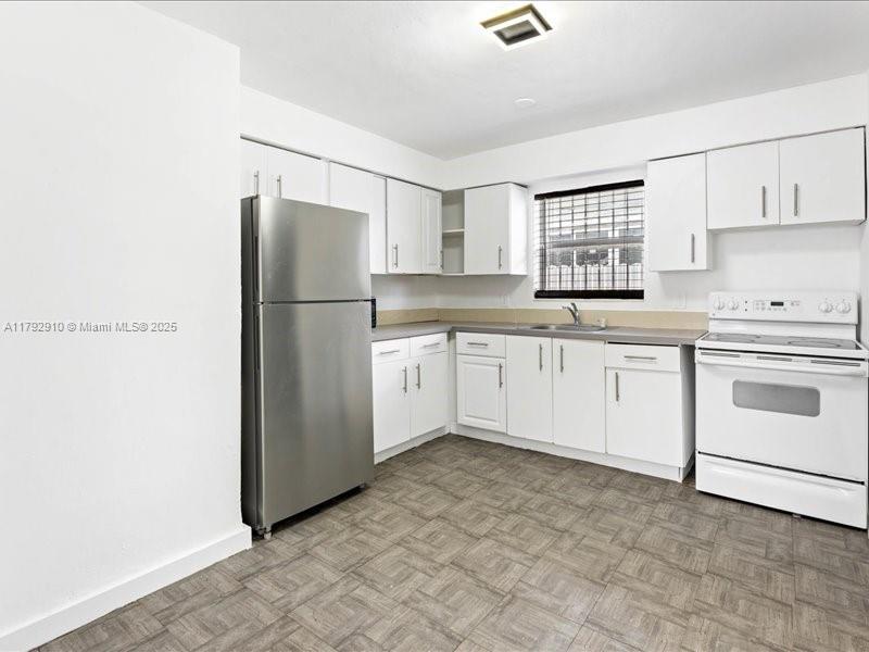 Property photo # 9