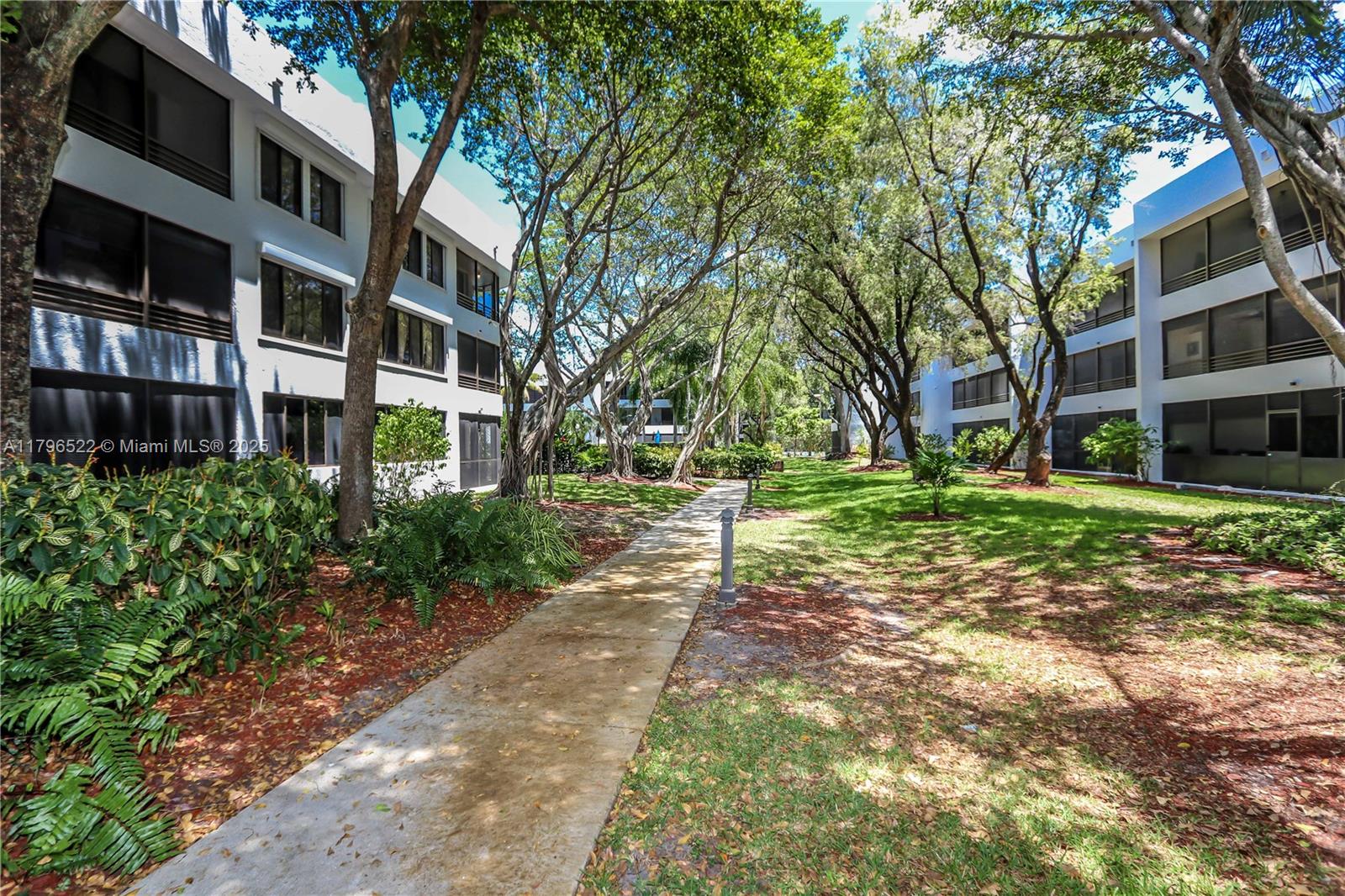 1490 Sheridan St #26A, Hollywood, Florida image 39