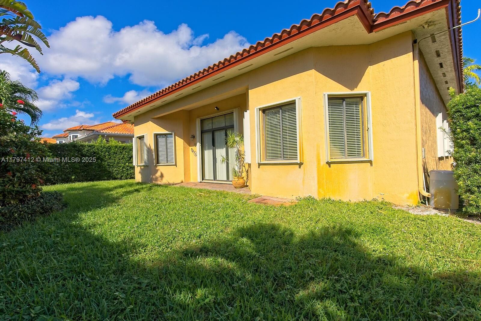 7454 SW 188th Ter, Cutler Bay, Florida image 2