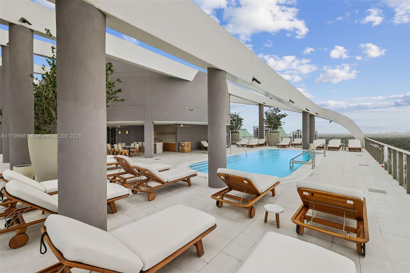 2678 Tigertail Ave #1802, Coconut Grove FL 33133