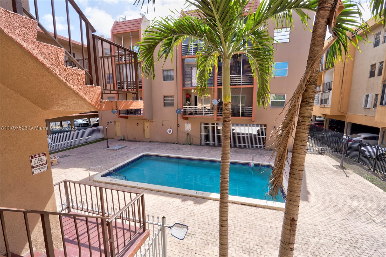 Property photo # 6
