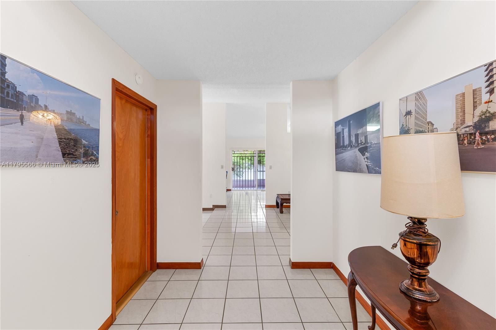 15103 NW 89th Ct, Miami Lakes, Florida image 3