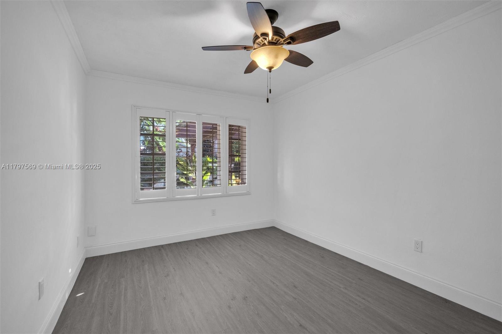 9010 SW 187th Ter, Cutler Bay, Florida image 8