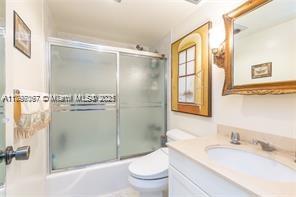 Listing Photo 12