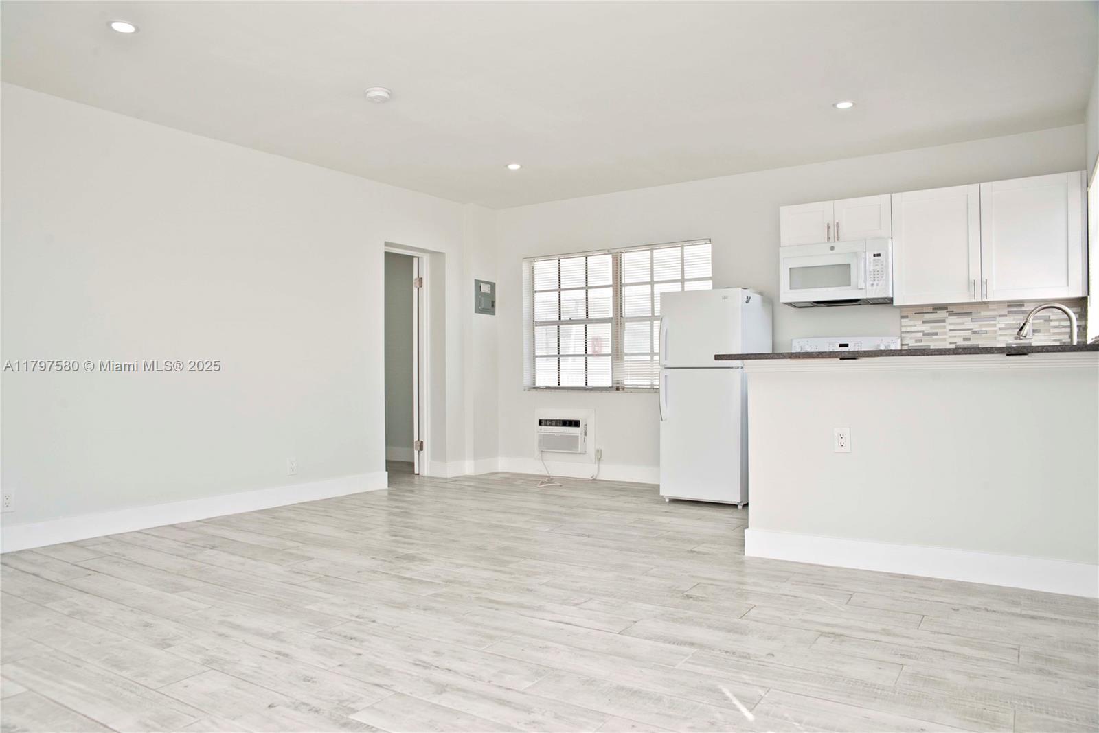 Property photo # 6