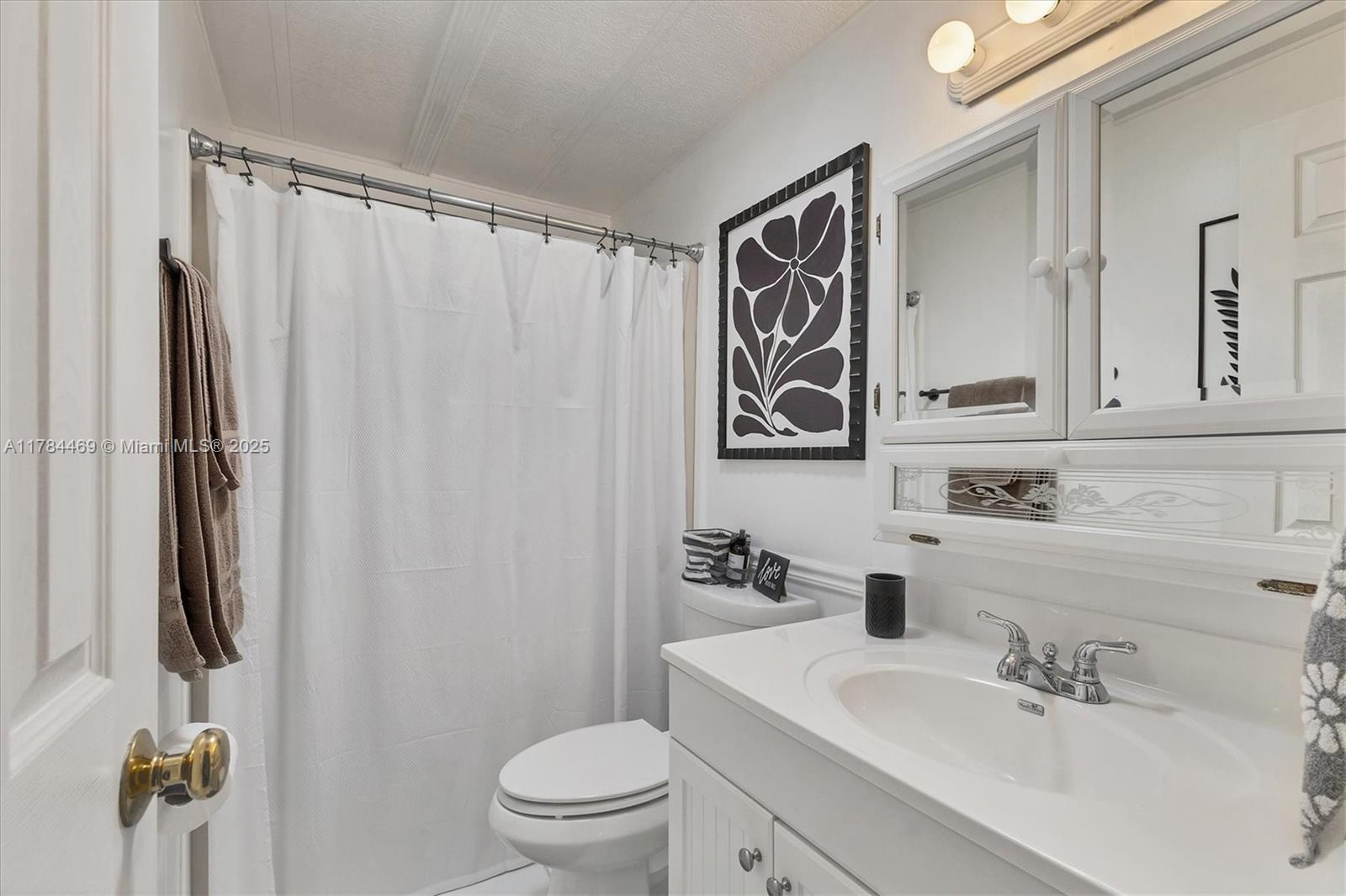 215 Schooner Street, North Port, Florida image 27