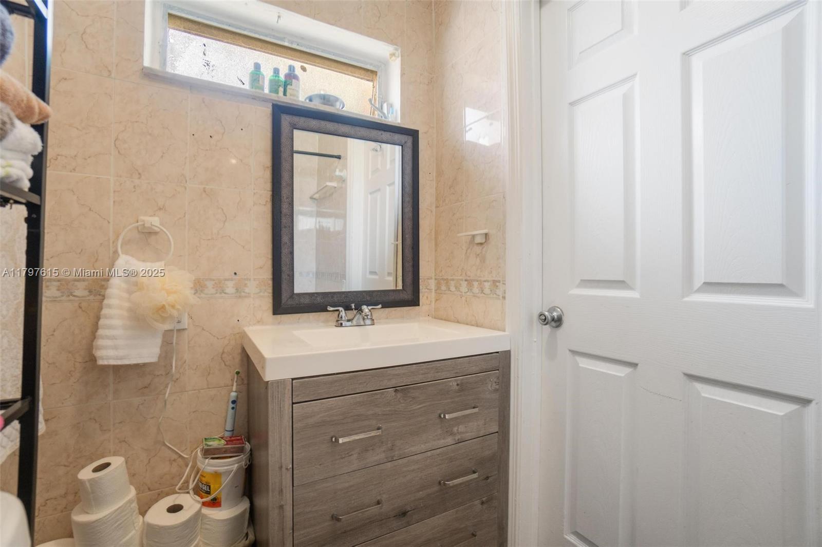 3549 NW 39th Ave, Lauderdale Lakes, Florida image 30