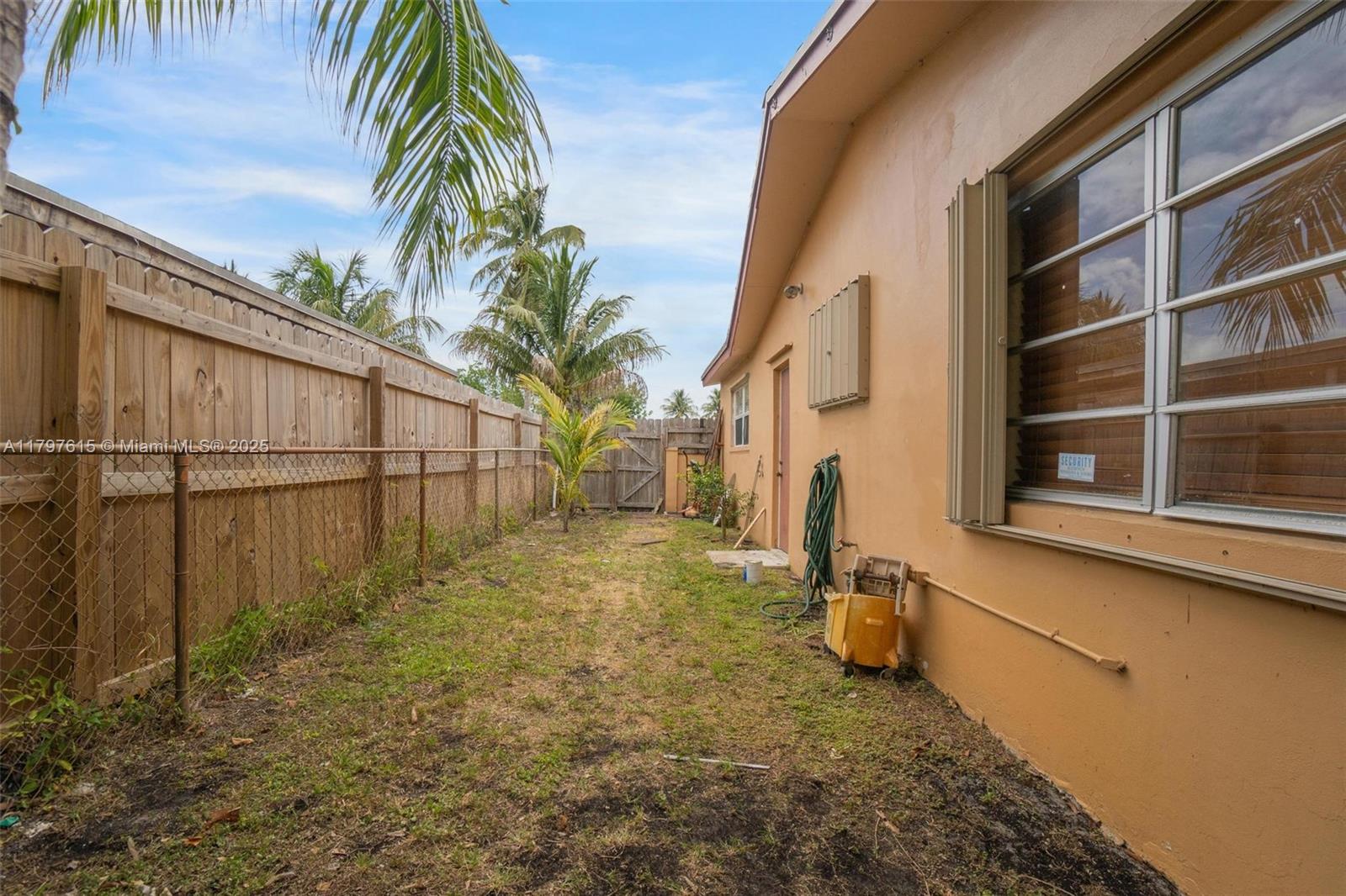 3549 NW 39th Ave, Lauderdale Lakes, Florida image 34