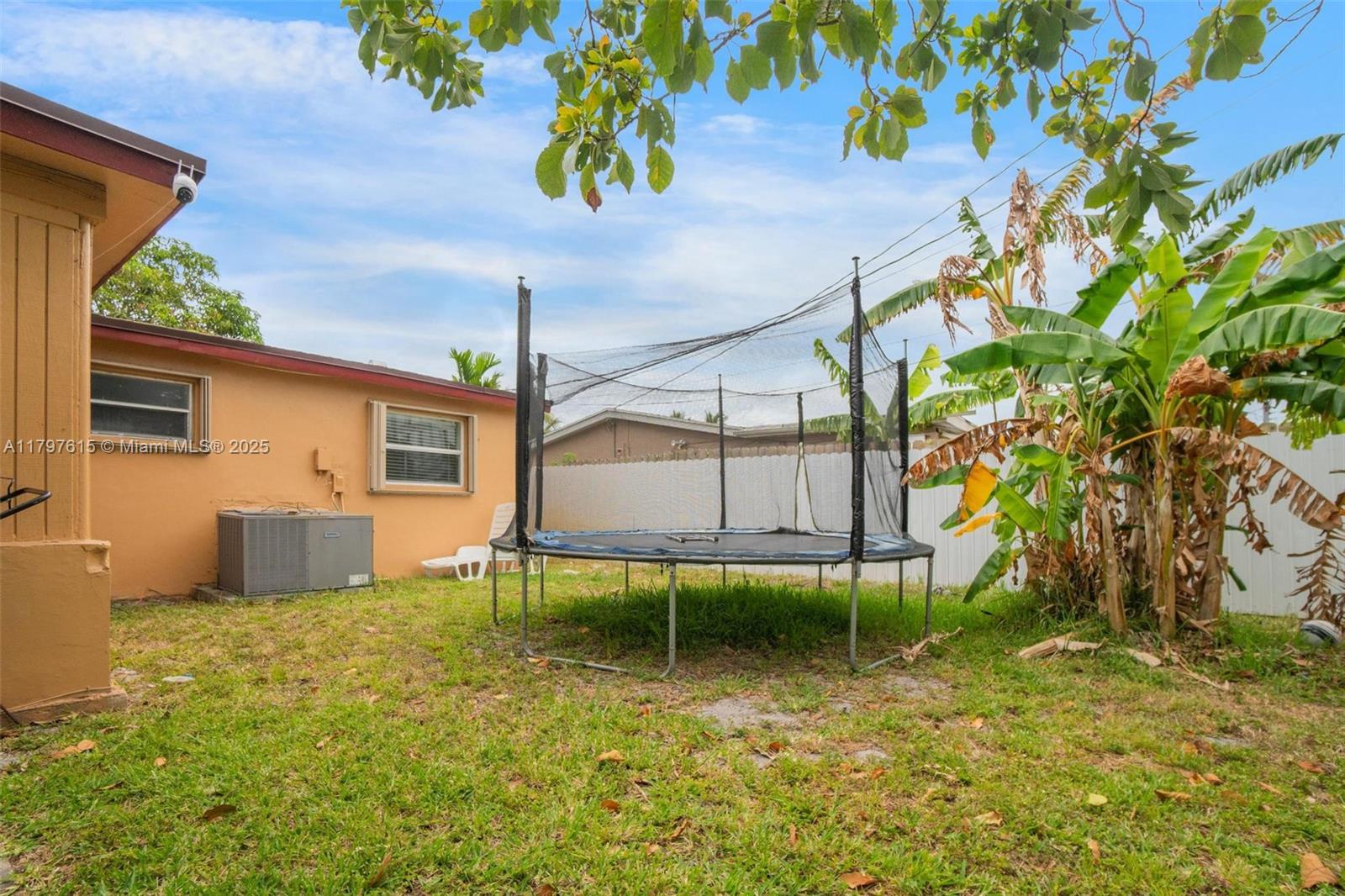 3549 NW 39th Ave, Lauderdale Lakes, Florida image 35