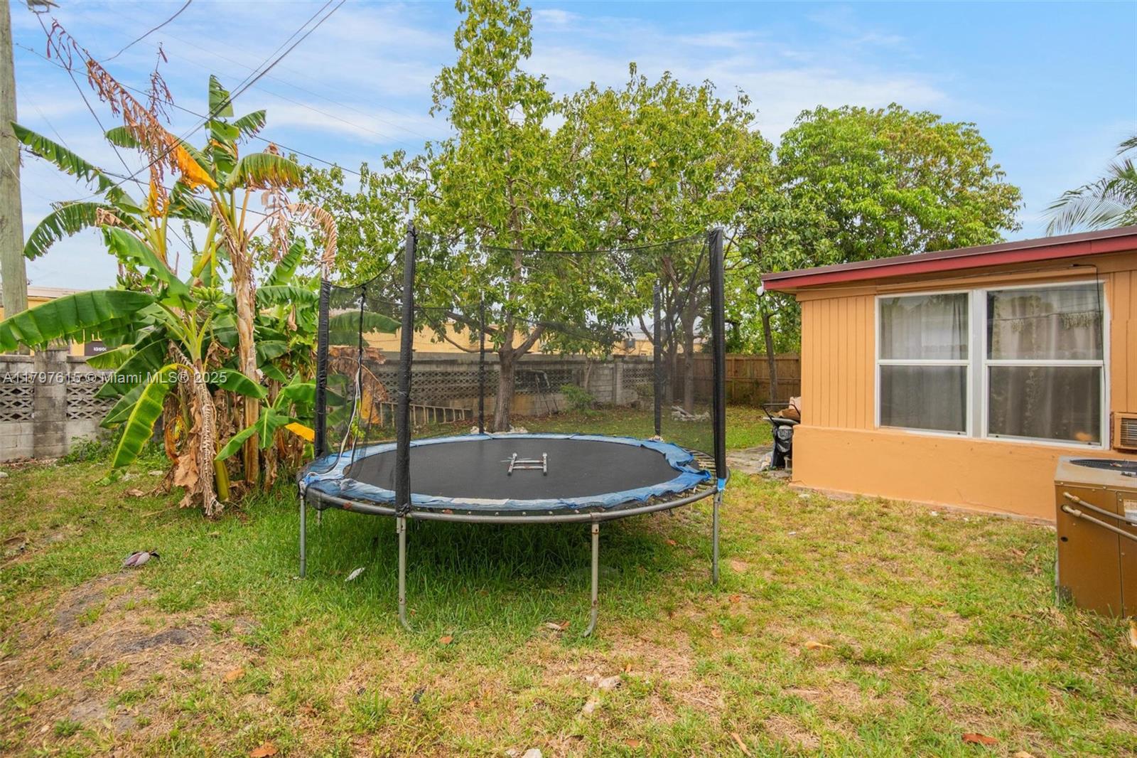 3549 NW 39th Ave, Lauderdale Lakes, Florida image 42