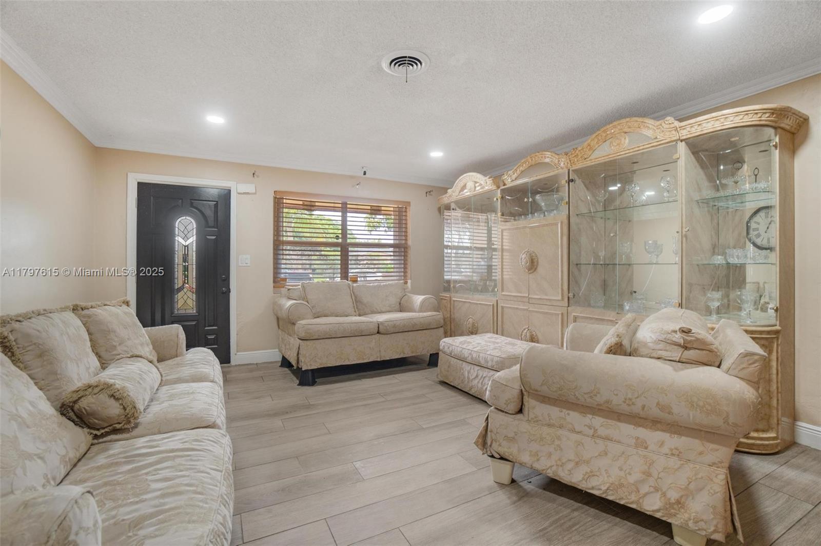 3549 NW 39th Ave, Lauderdale Lakes, Florida image 9