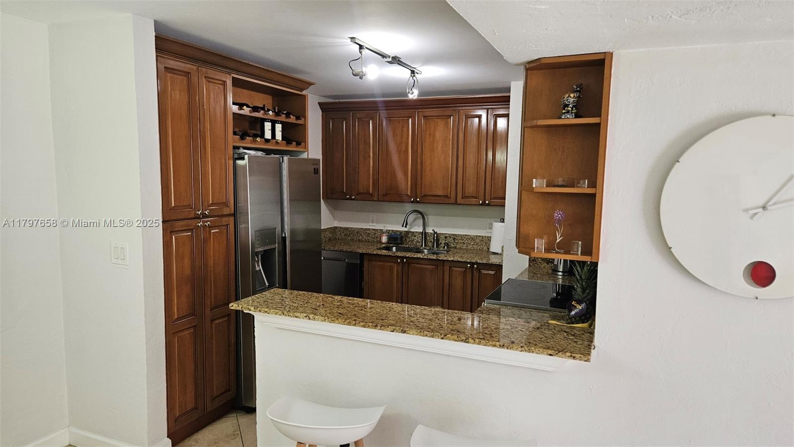 Property photo # 6