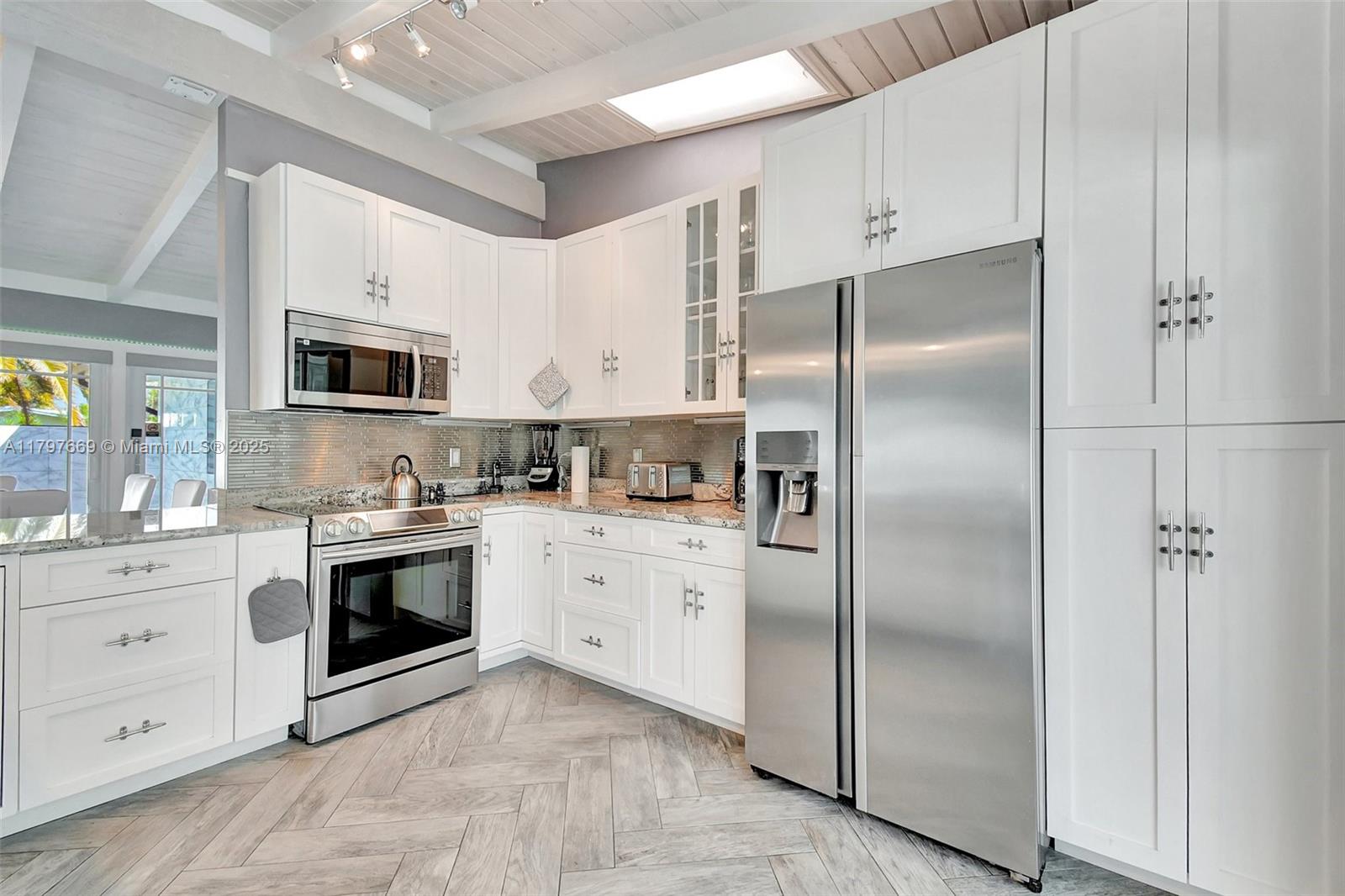 Property photo # 4