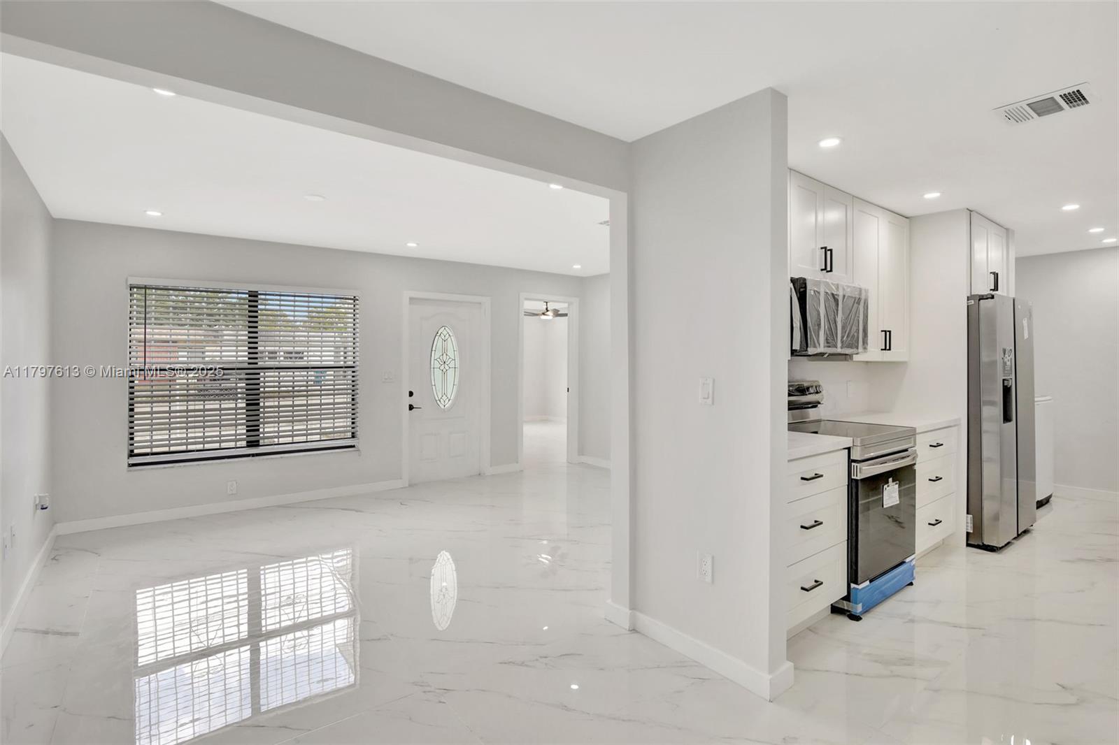 3916 NW 207th St Rd, Miami Gardens, Florida image 1