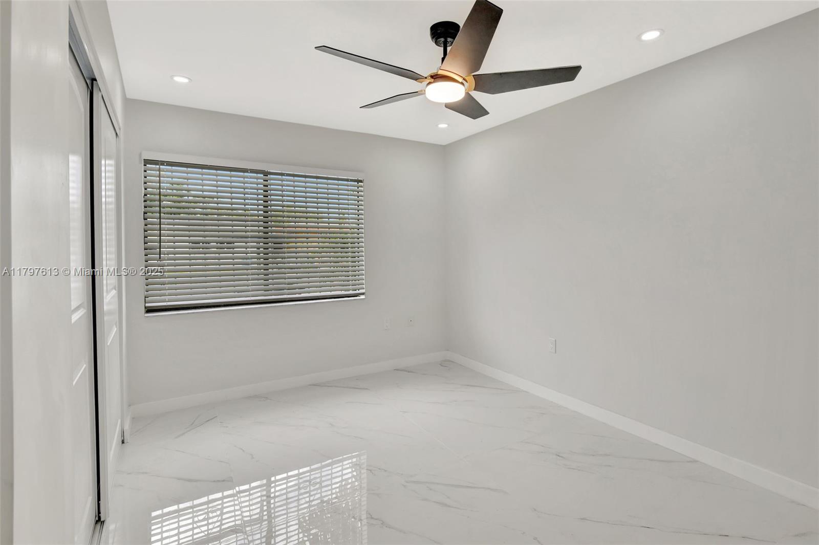3916 NW 207th St Rd, Miami Gardens, Florida image 11