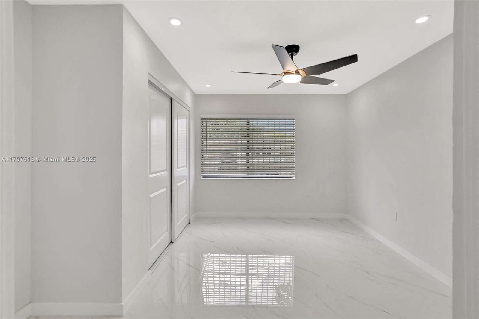 3916 NW 207th St Rd, Miami Gardens, Florida image 14