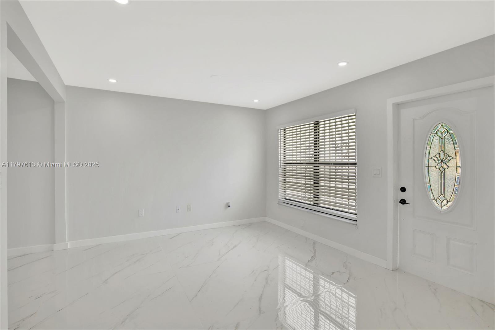 3916 NW 207th St Rd, Miami Gardens, Florida image 15