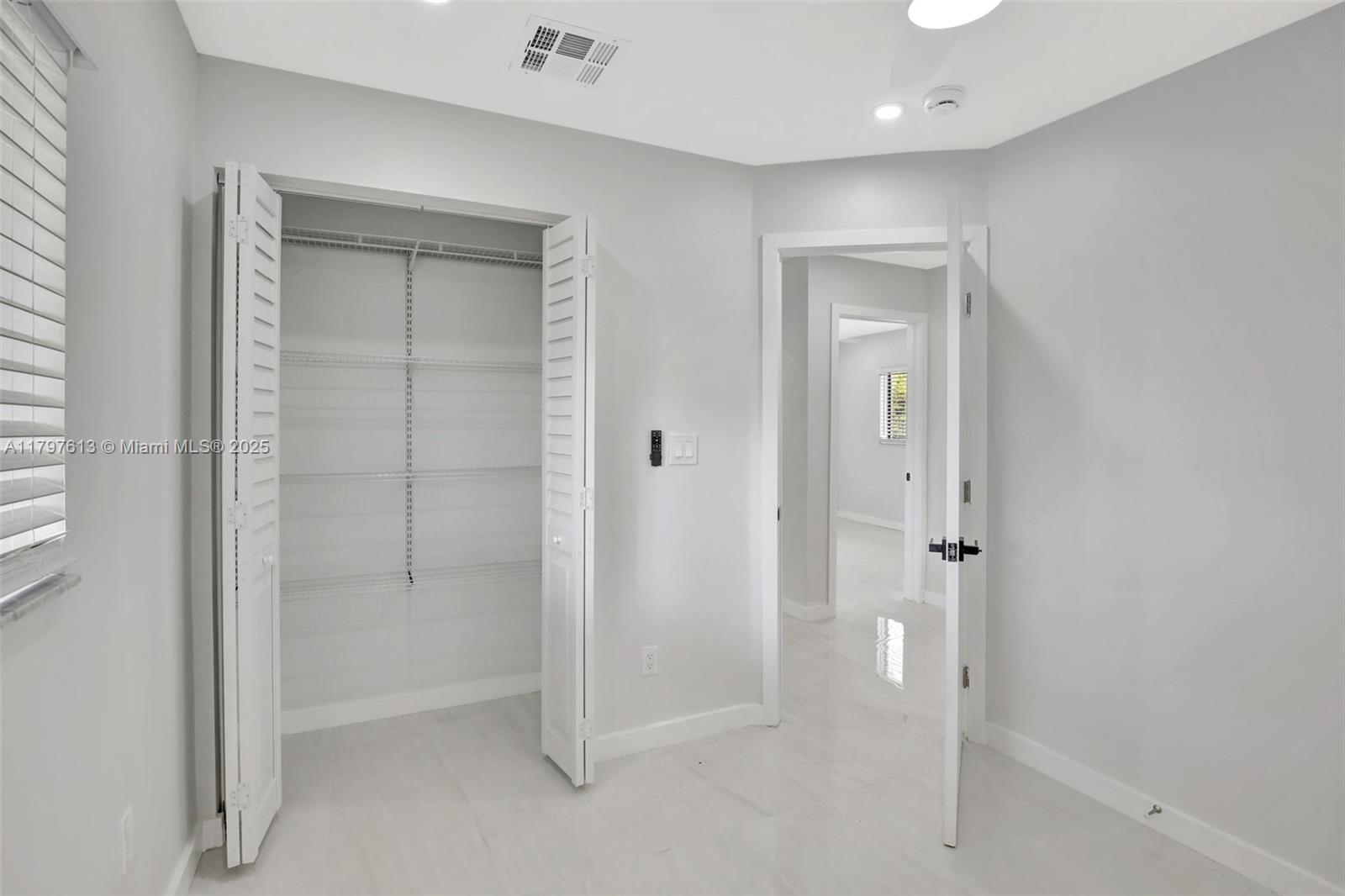 3916 NW 207th St Rd, Miami Gardens, Florida image 21