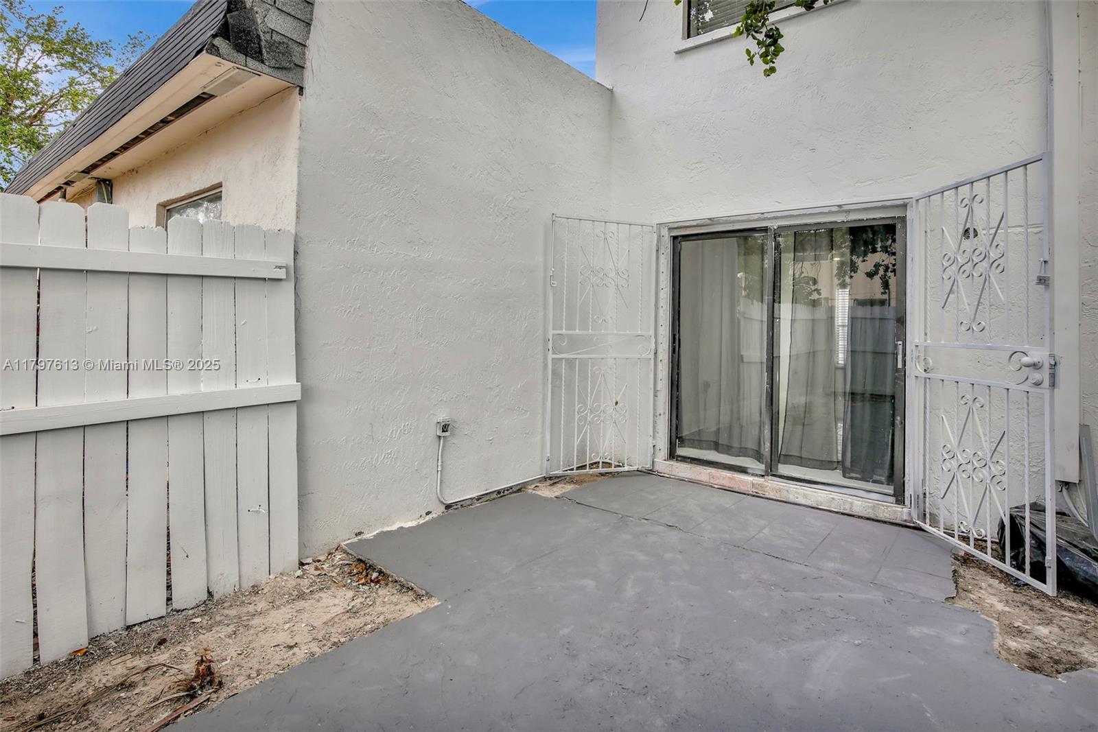 3916 NW 207th St Rd, Miami Gardens, Florida image 39