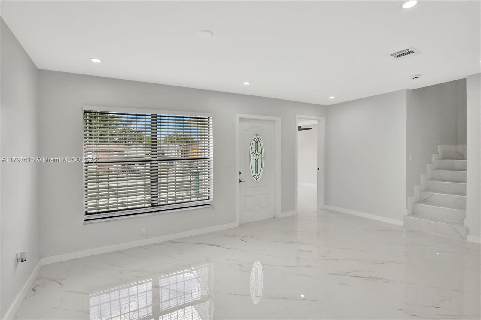 3916 NW 207th St Rd, Miami Gardens, Florida image 9