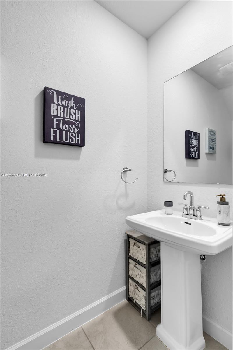 Property photo # 9