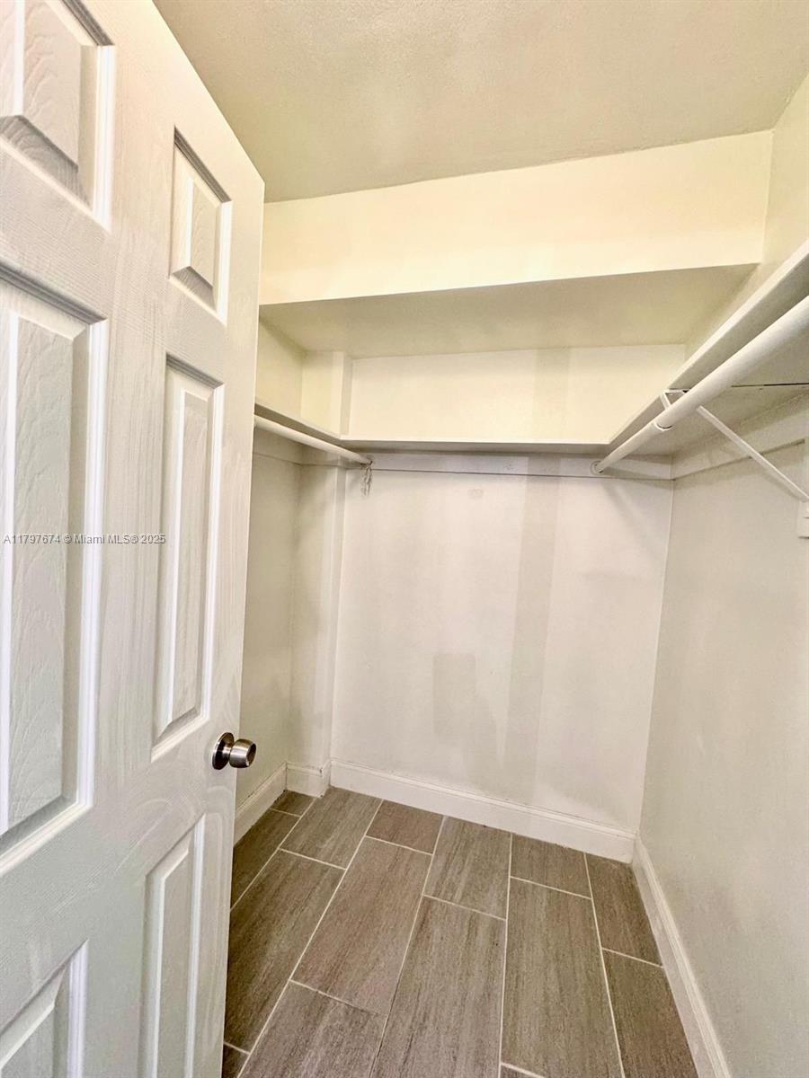 2905 Point East Dr #L102, Aventura, Florida image 5
