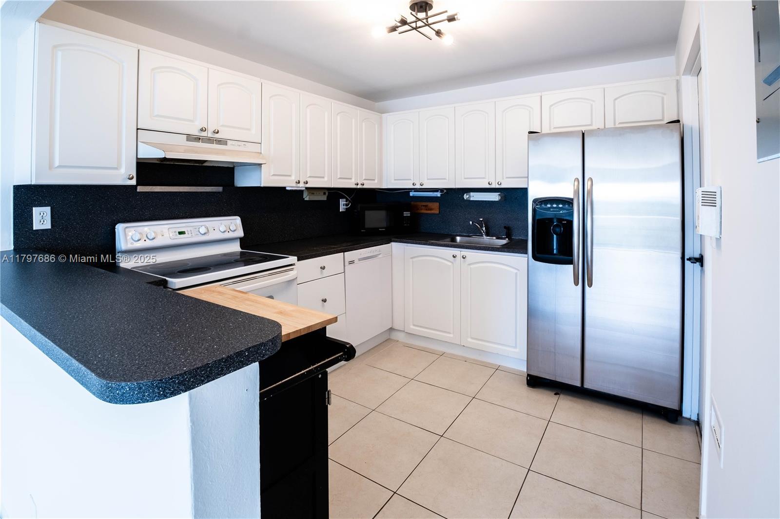 Property photo # 0