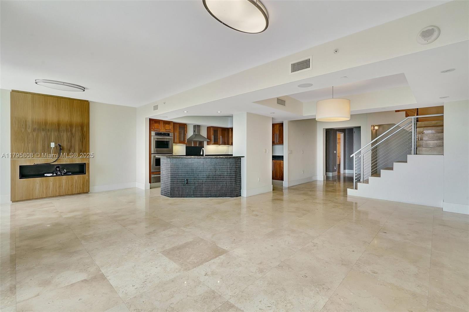 3301 NE 183rd St #1608, Aventura FL 33160