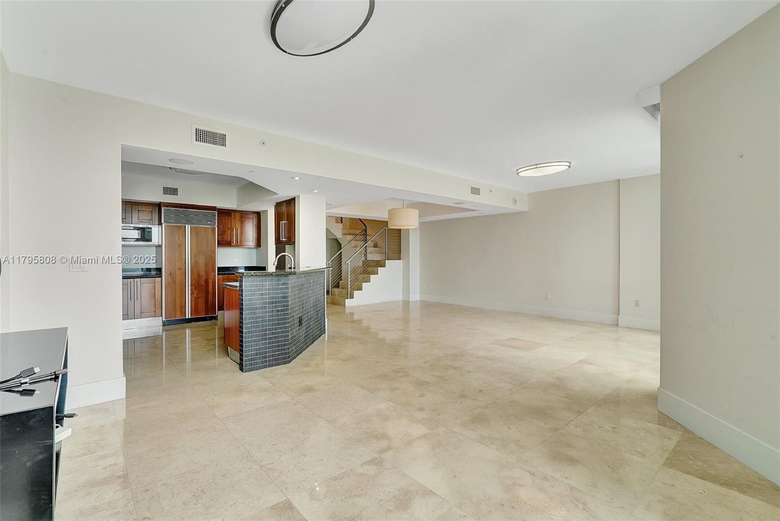 3301 NE 183rd St #1608, Aventura FL 33160