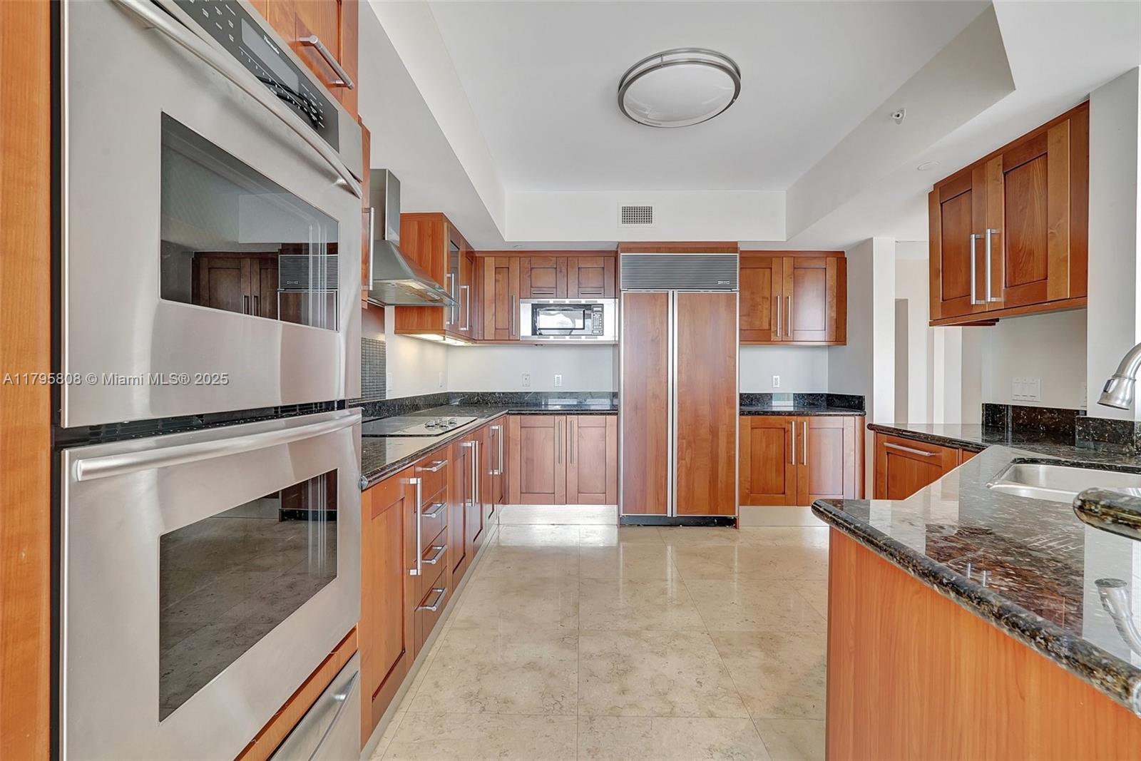 3301 NE 183rd St #1608, Aventura FL 33160