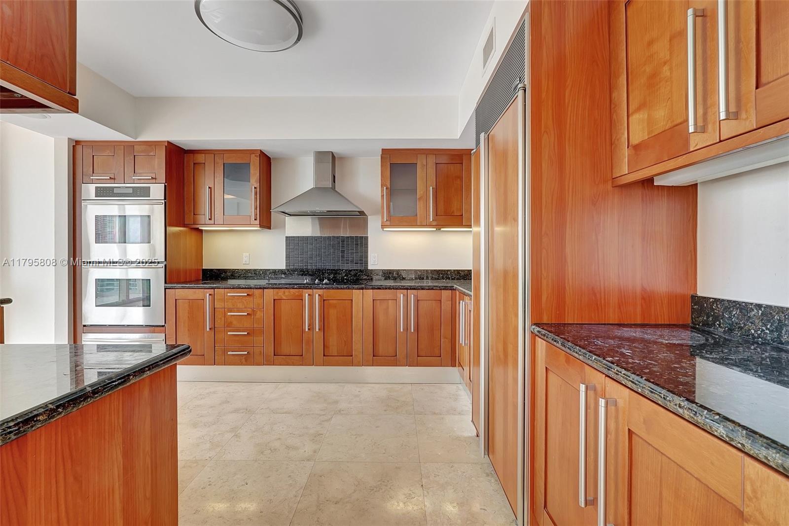 3301 NE 183rd St #1608, Aventura FL 33160