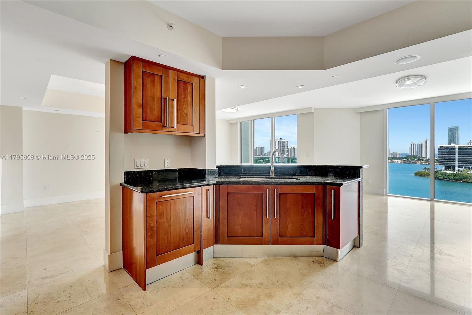 3301 NE 183rd St #1608, Aventura FL 33160