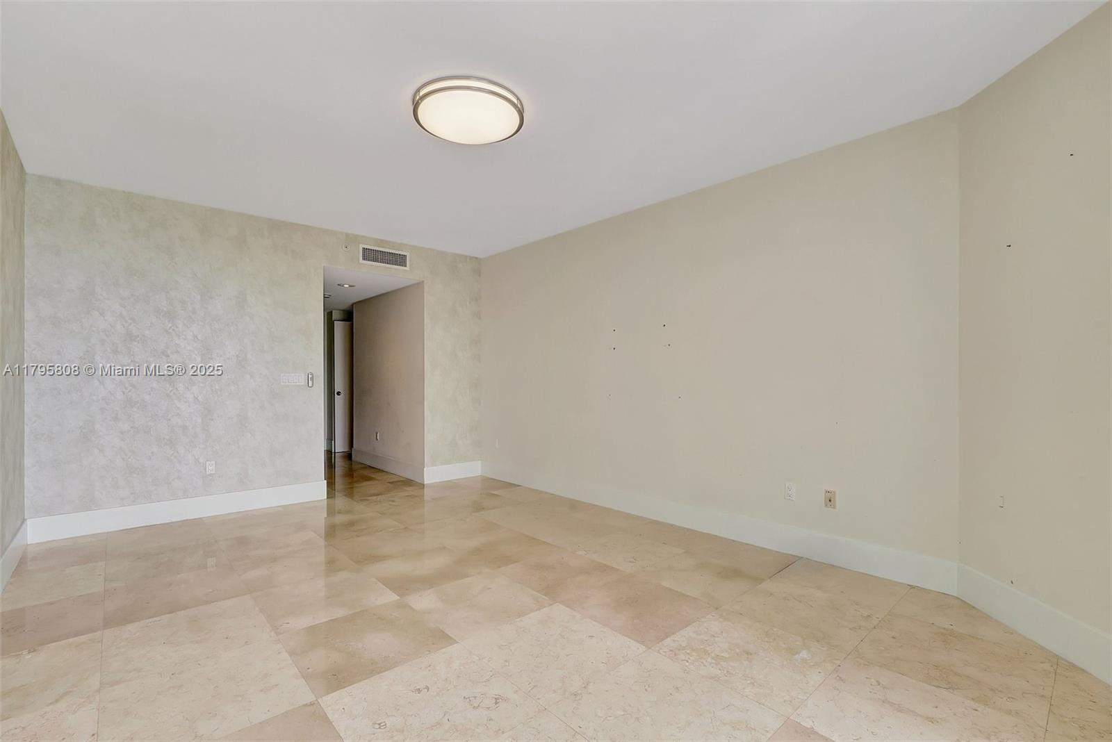 3301 NE 183rd St #1608, Aventura FL 33160