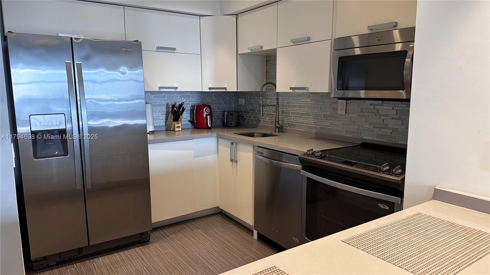 Property photo # 6