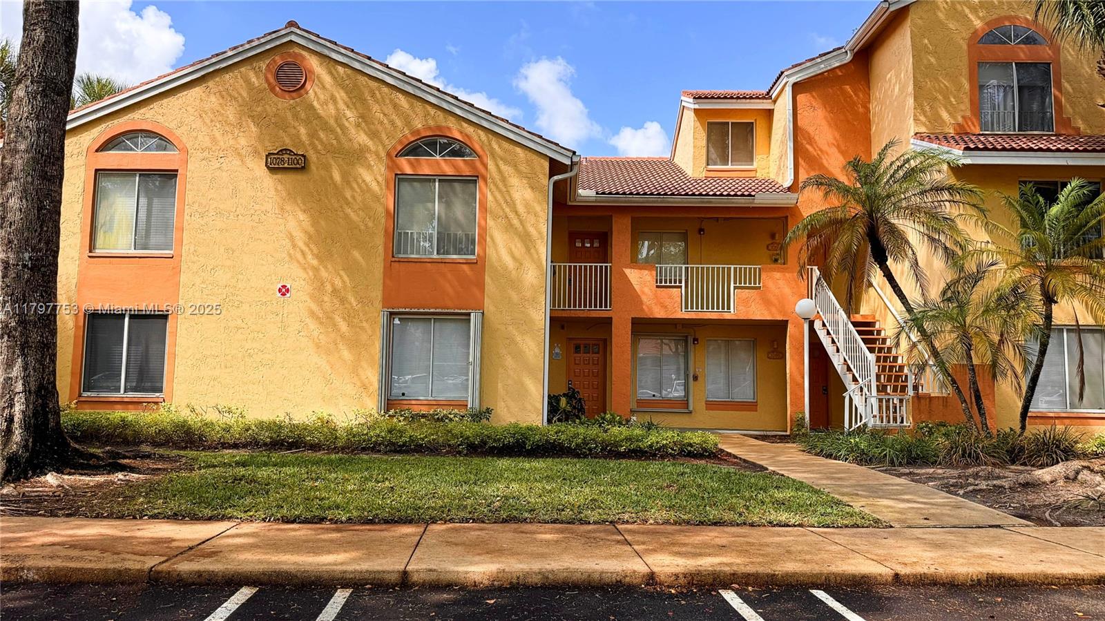 1084 Coral Club Dr #1084, Coral Springs, Florida image 1
