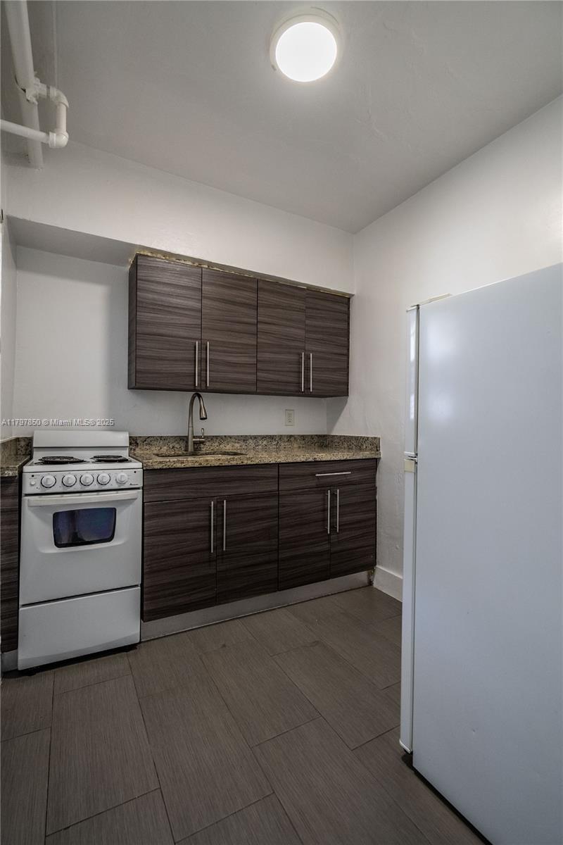 Property photo # 4