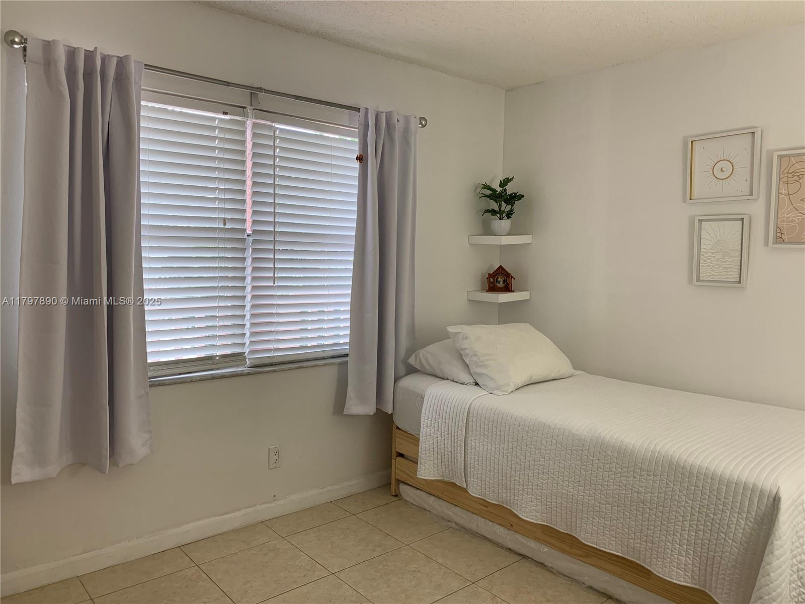 9621 Sunrise Lakes Blvd #211, Sunrise, Florida image 13